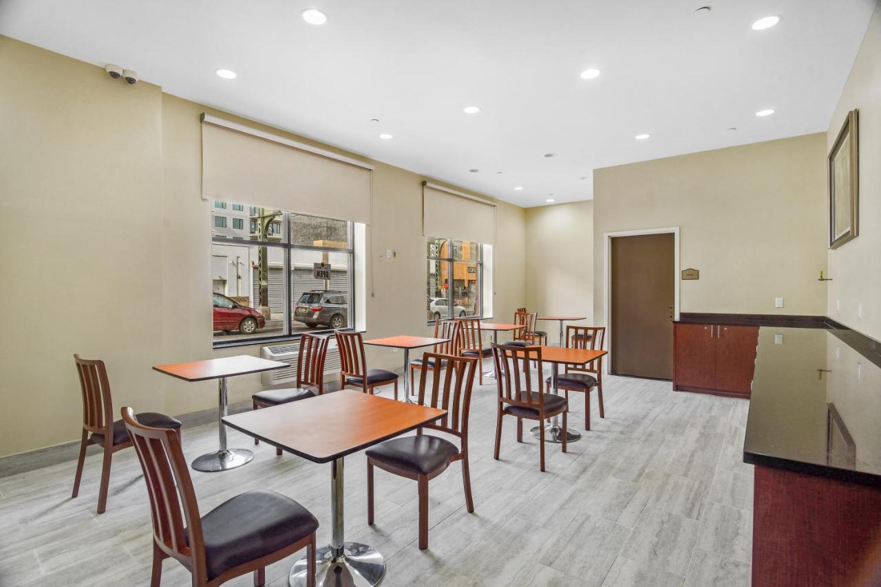 Brooklyn Broadway Hotel นิวยอร์ก ภายนอก รูปภาพ