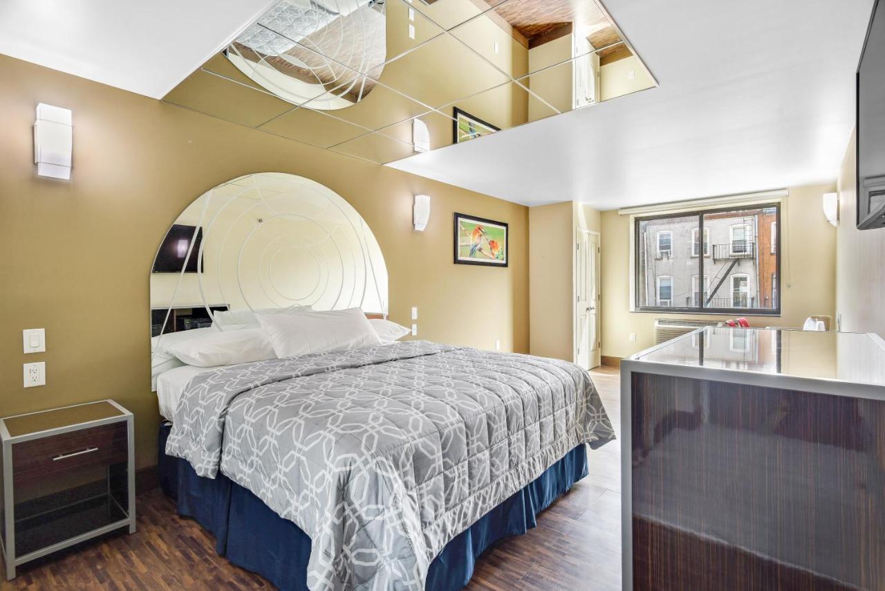 Brooklyn Broadway Hotel นิวยอร์ก ภายนอก รูปภาพ